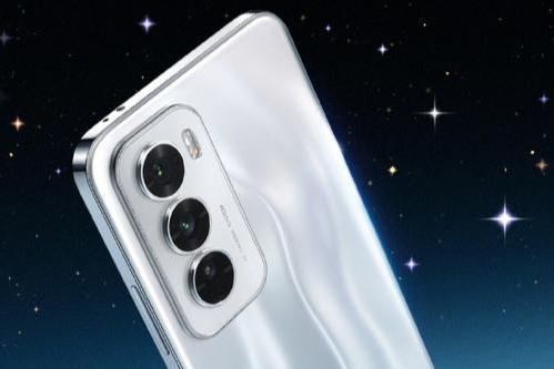 银色风暴梦幻颜值！OPPO Reno12系列还有潮流配件与个性镌刻定制！